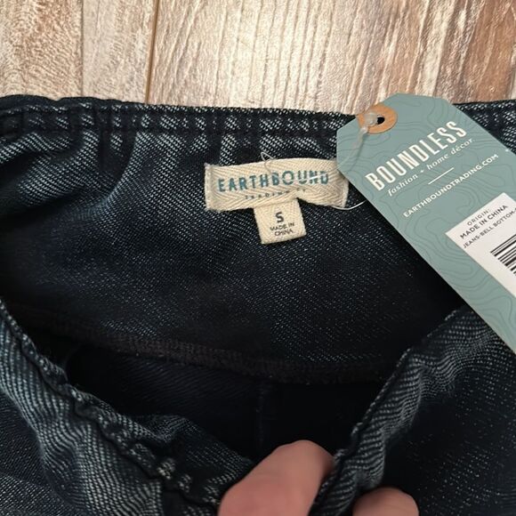 NWT Earthbound Bell Bottom Stretch Jeans - Picture 5 of 6